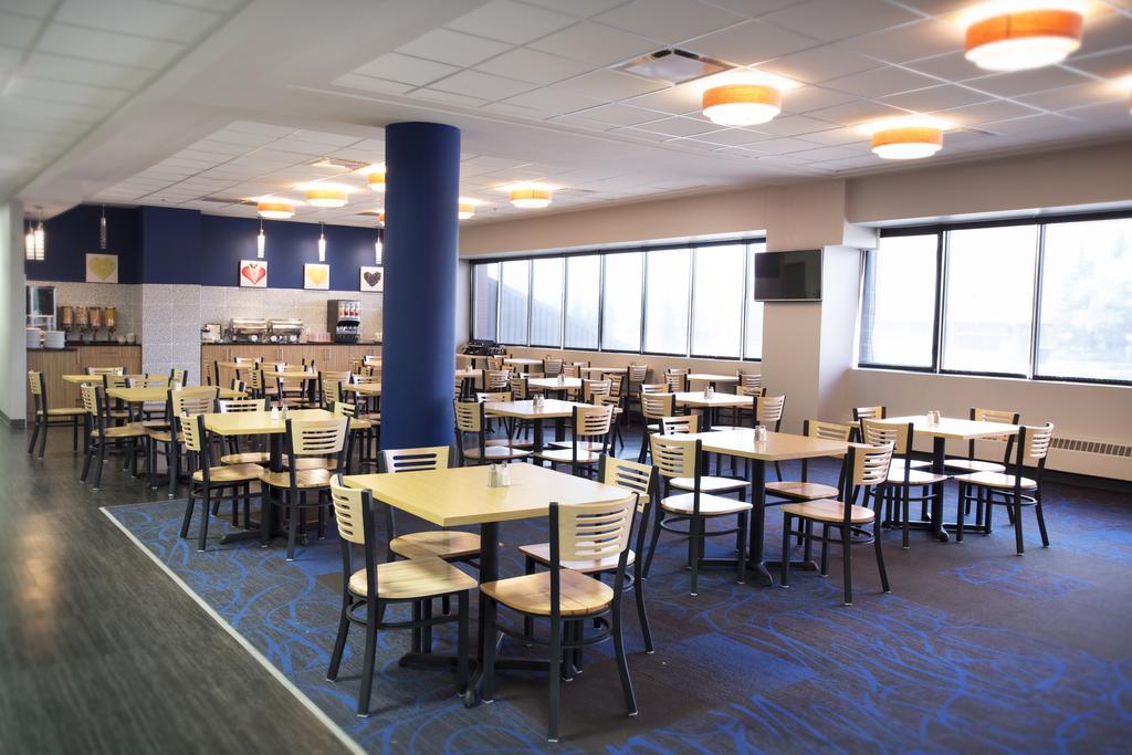 Coliseum Inn Edmonton Extérieur photo