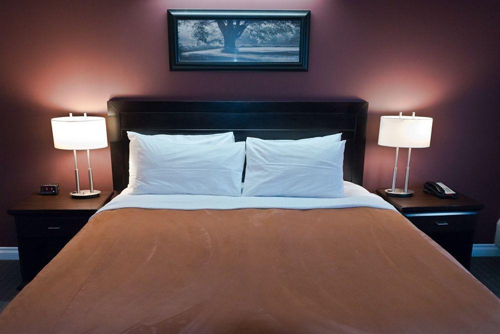 Coliseum Inn Edmonton Extérieur photo