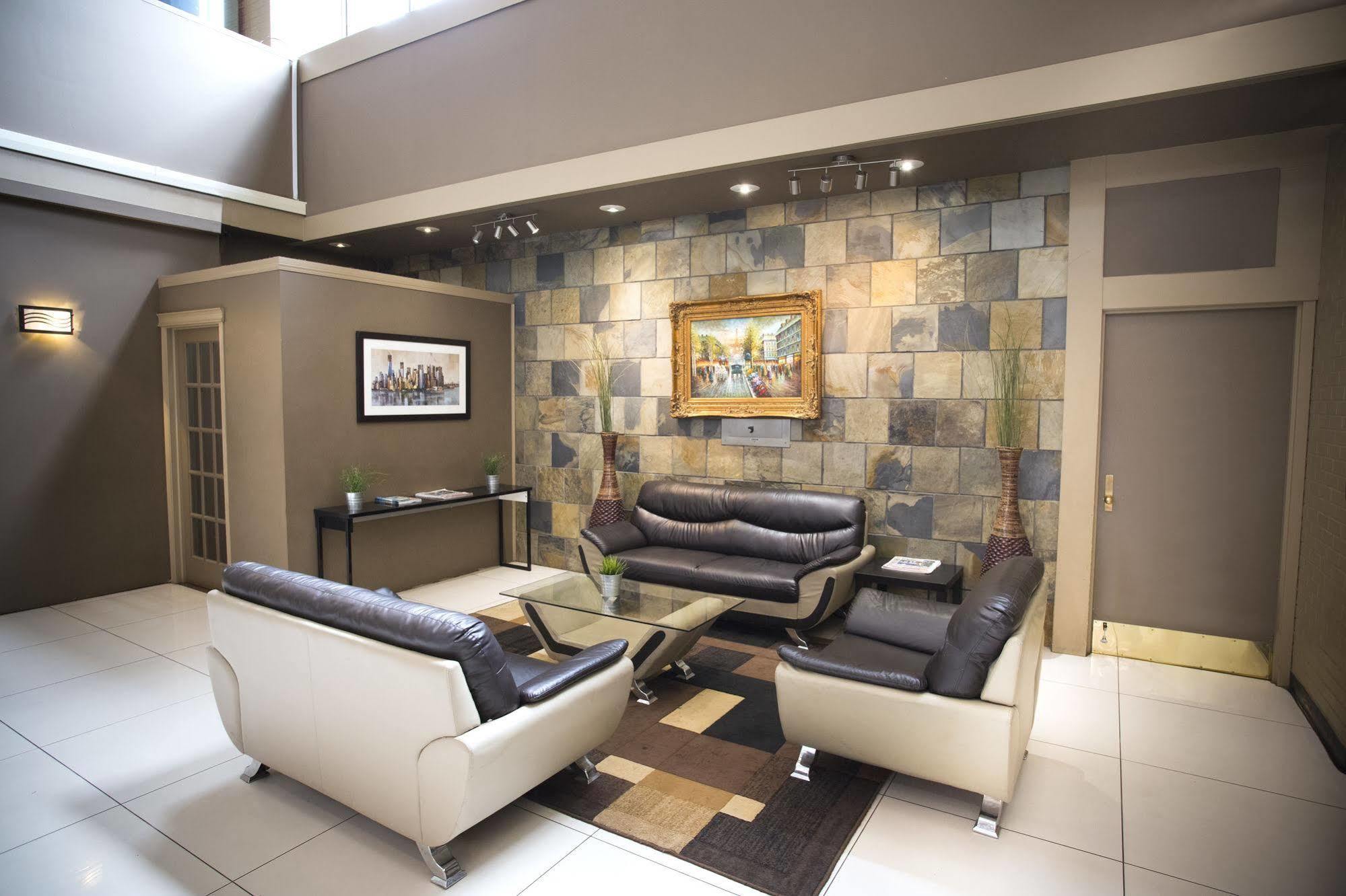 Coliseum Inn Edmonton Extérieur photo