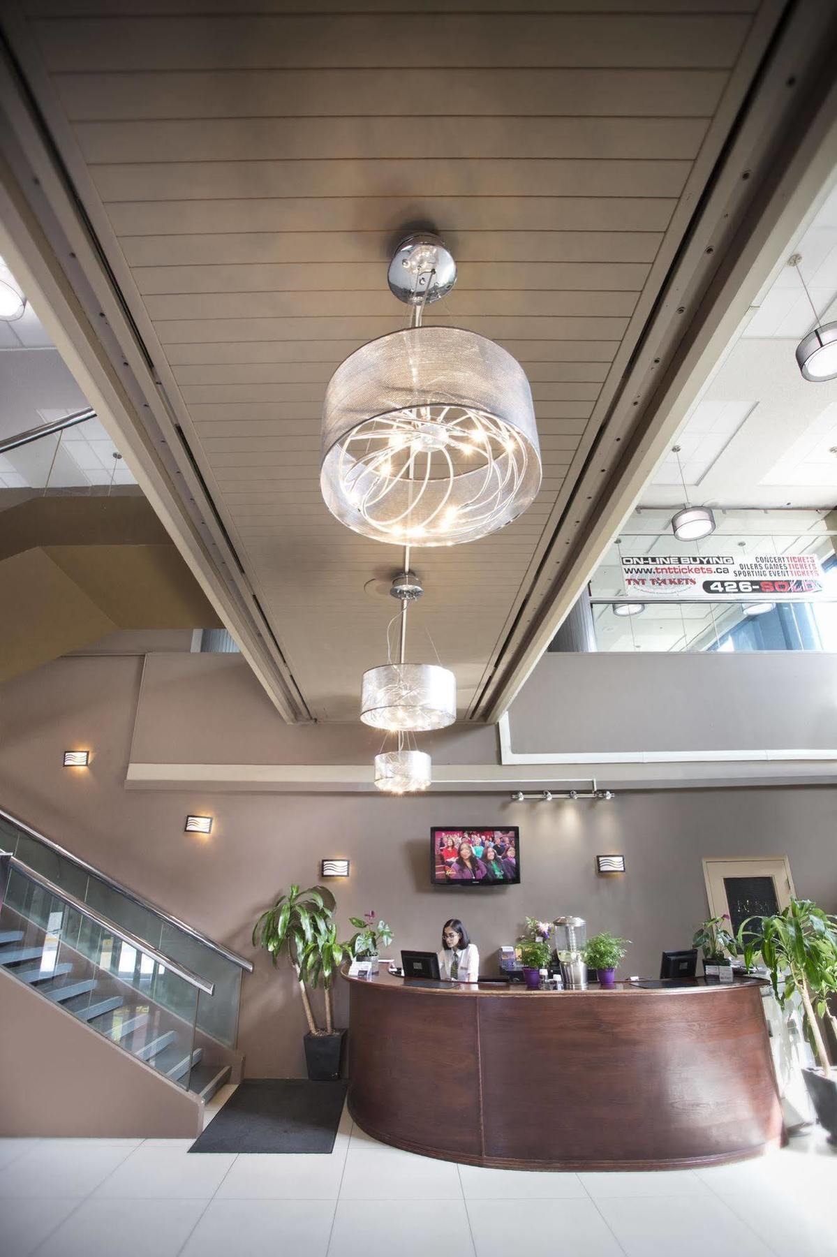 Coliseum Inn Edmonton Extérieur photo