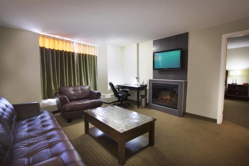 Coliseum Inn Edmonton Extérieur photo