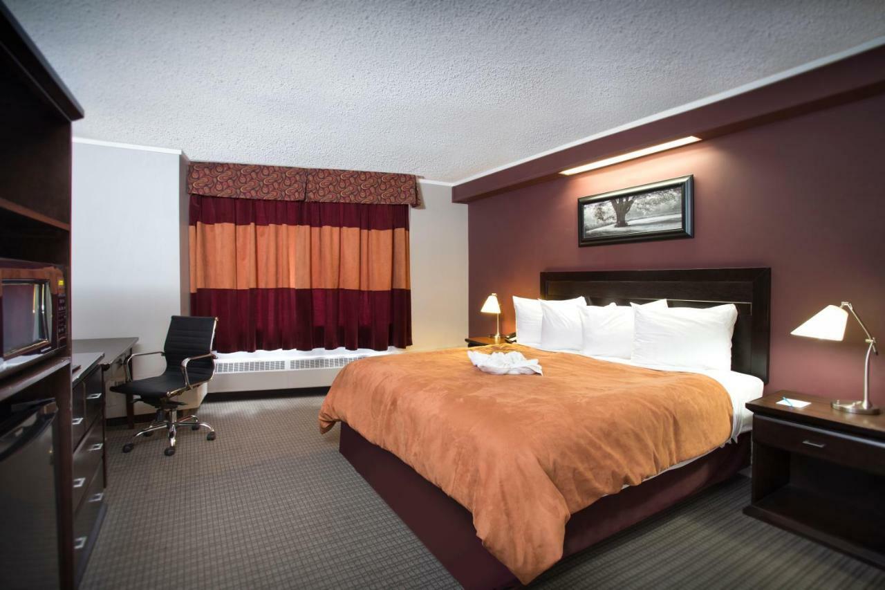 Coliseum Inn Edmonton Extérieur photo